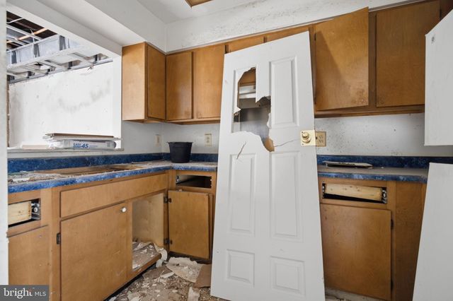 920 N GILMOR ST, Baltimore, MD 21217