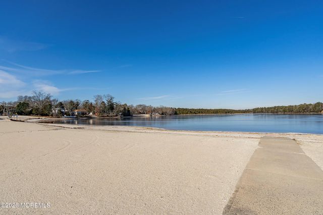 2085 Brookdale Park Drive, Forked River, NJ 08731