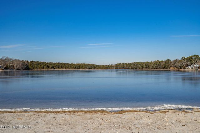 2085 Brookdale Park Drive, Forked River, NJ 08731