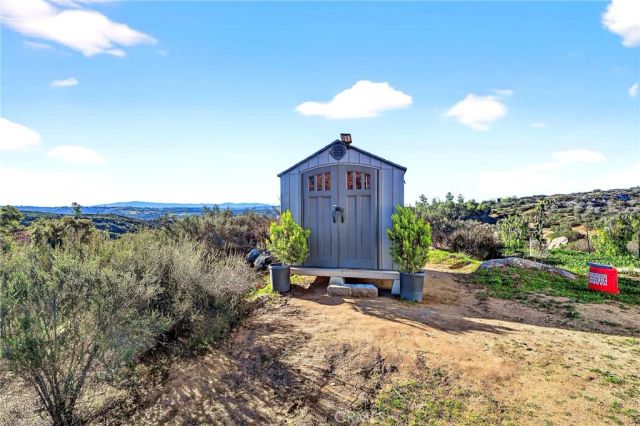 38950 Hoss, Temecula, CA 92592