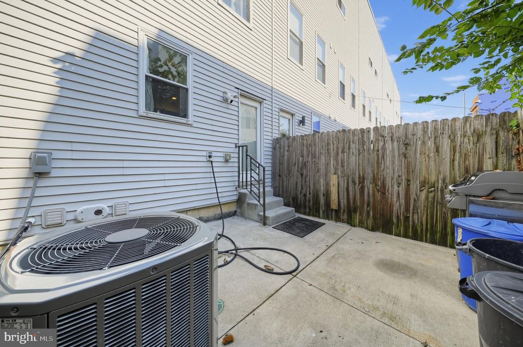 1734 INGERSOLL ST, PHILADELPHIA, PA 19121 — photo 5