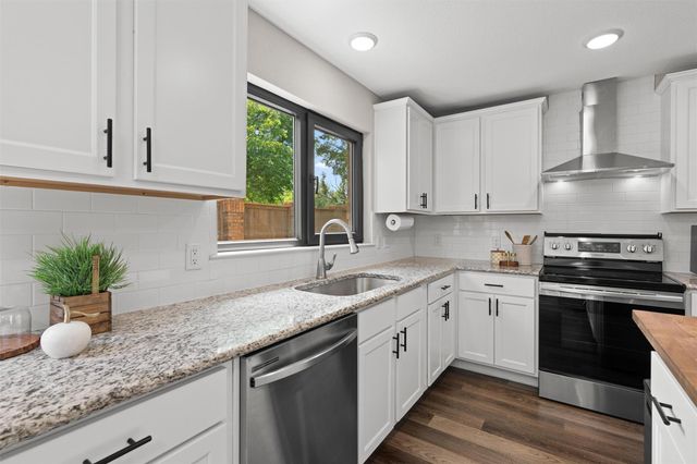 11310 Spicewood Club DR 19, Austin, TX 78750