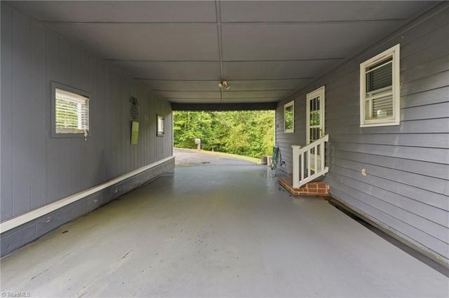 4701 New Walkertown Road, Walkertown, NC 27051