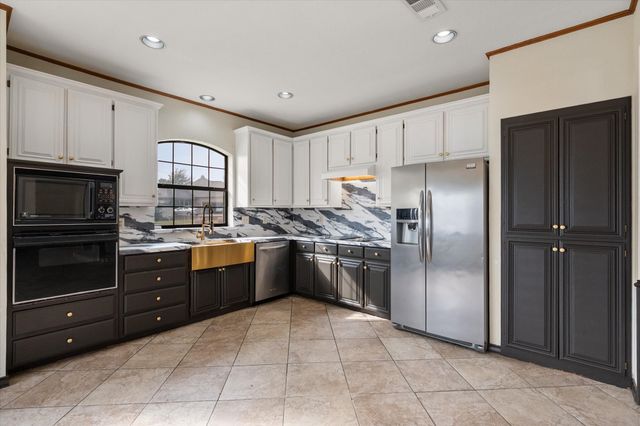 2428 Cross Timbers Trail, Arlington, TX 76006