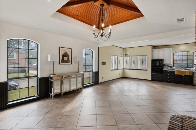 2428 Cross Timbers Trail, Arlington, TX 76006