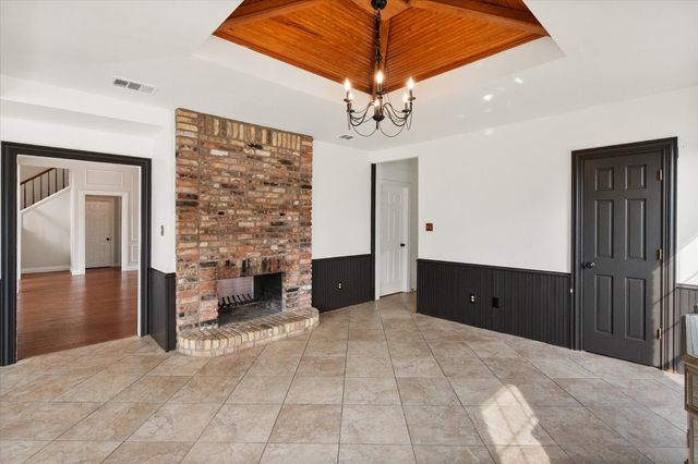 2428 Cross Timbers Trail, Arlington, TX 76006