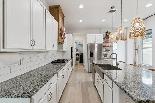 17059 HARBOR OAK PARKWAY, Winter Garden, FL 34787