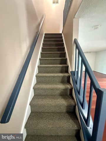 9 LATTA CT, Lawrenceville, NJ 08648