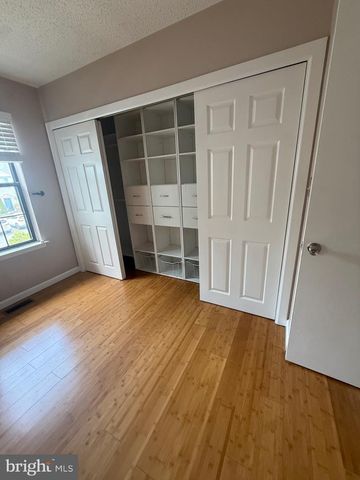 9 LATTA CT, Lawrenceville, NJ 08648