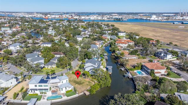 678 GENEVA PLACE, Tampa, FL 33606