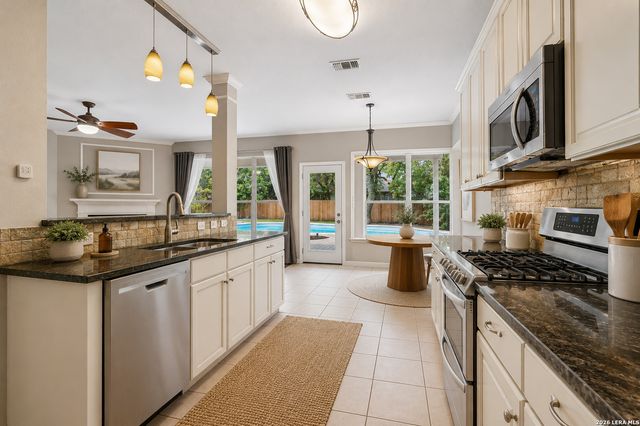 1703 HADBURY LN, San Antonio, TX 78248
