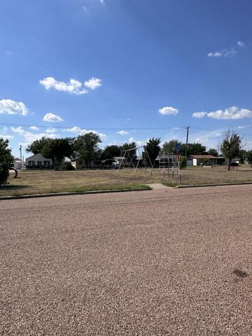 1007 Archer Street, Spearman, TX 79081