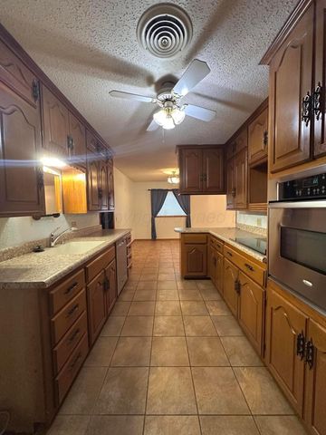 1007 Archer Street, Spearman, TX 79081