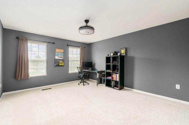 1 Lakes At Cheshire Drive, Delaware, OH 43015
