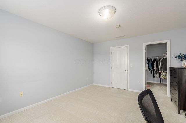 1 Lakes At Cheshire Drive, Delaware, OH 43015