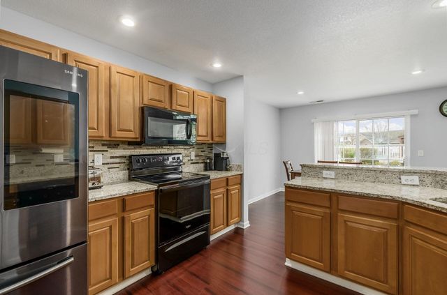 1 Lakes At Cheshire Drive, Delaware, OH 43015