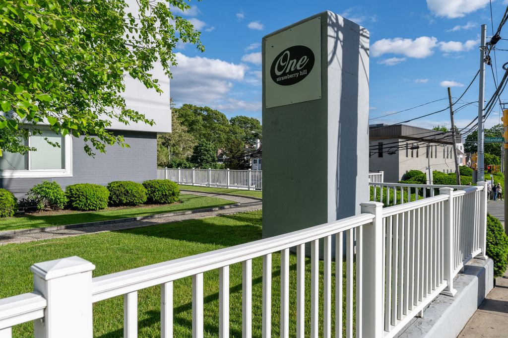 1 Strawberry Hill Avenue APT 14C, Stamford, CT 06902