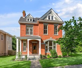 210 College Street, Winchester, KY 40391