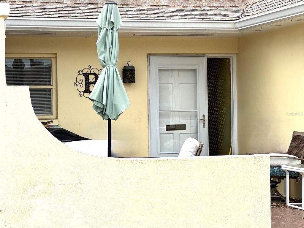 610 INDIAN ROCKS ROAD N 103, Largo, FL 33770