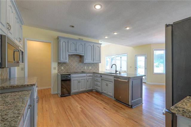 5708 W 129th Street, Overland Park, KS 66209