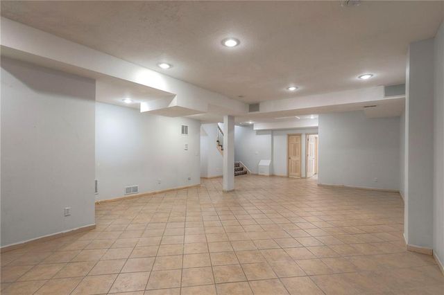 5708 W 129th Street, Overland Park, KS 66209