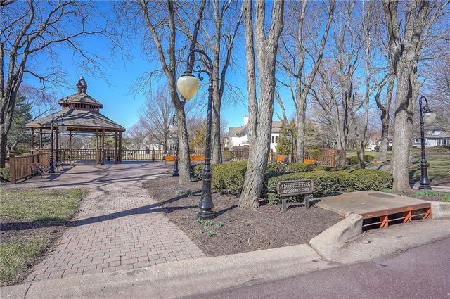 5708 W 129th Street, Overland Park, KS 66209