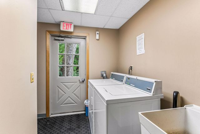 4636 Cedar Lake Road S 2, Saint Louis Park, MN 55416