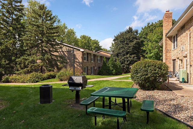 4636 Cedar Lake Road S 2, Saint Louis Park, MN 55416