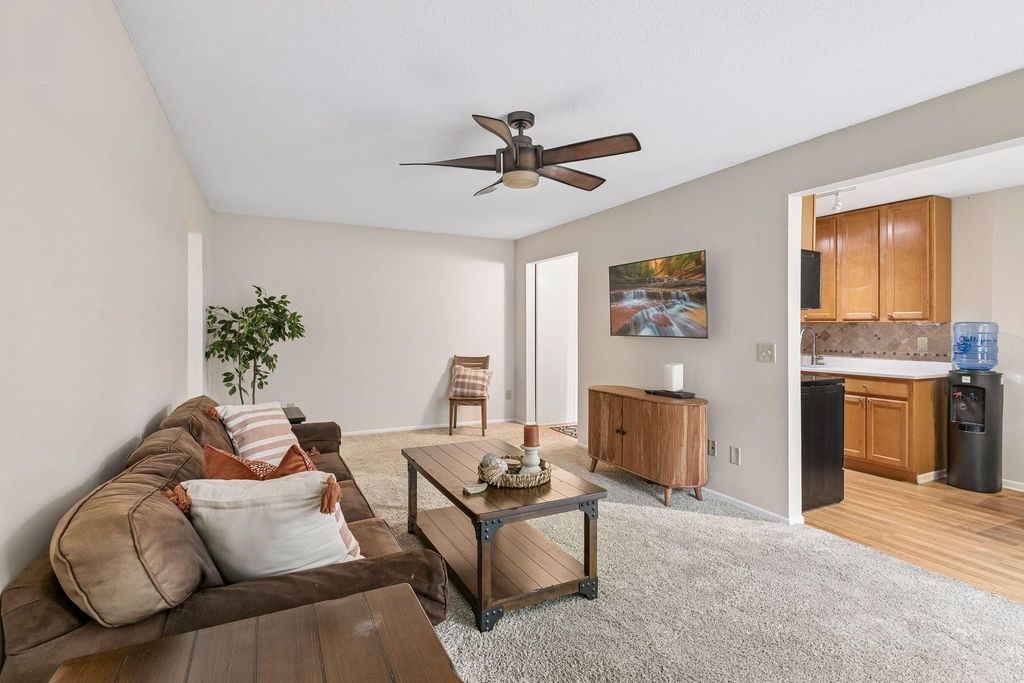 4636 Cedar Lake Road S 2, Saint Louis Park, MN 55416 — photo 4