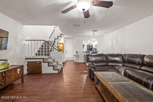 7701 BAYMEADOWS Circle W 1023, Jacksonville, FL 32256