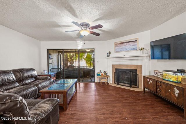 7701 BAYMEADOWS Circle W 1023, Jacksonville, FL 32256