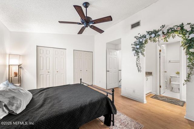 7701 BAYMEADOWS Circle W 1023, Jacksonville, FL 32256