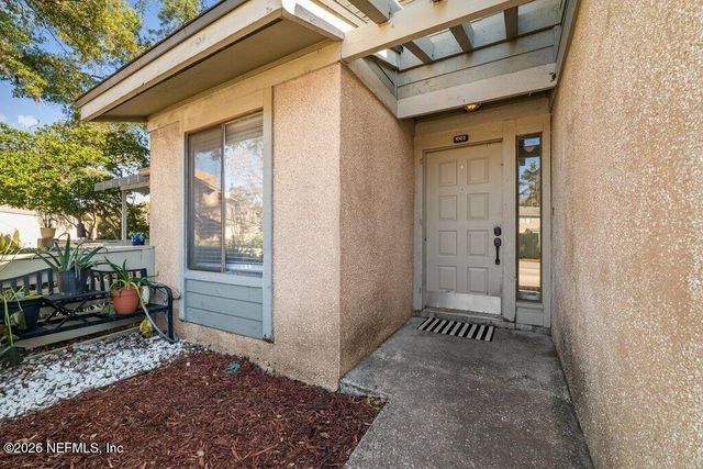 7701 BAYMEADOWS Circle W 1023, Jacksonville, FL 32256