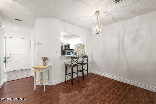 7701 BAYMEADOWS Circle W 1023, Jacksonville, FL 32256