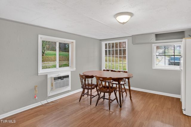 1140 West Irish Street, Greeneville, TN 37743