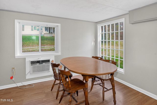 1140 West Irish Street, Greeneville, TN 37743