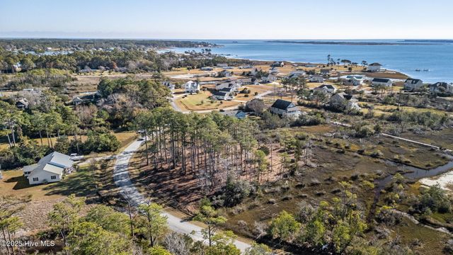 110 & 112 Ashley Lane, Beaufort, NC 28516