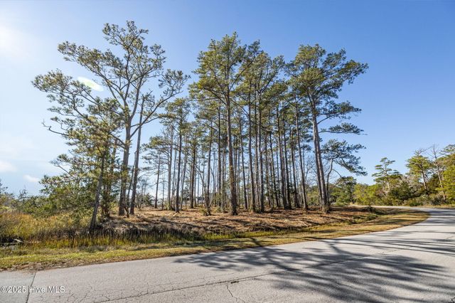 110 & 112 Ashley Lane, Beaufort, NC 28516