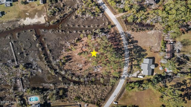 110 & 112 Ashley Lane, Beaufort, NC 28516