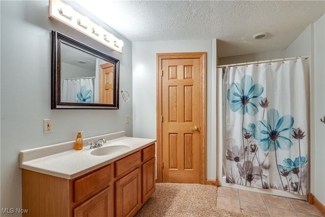 8366 Greenock Drive NW, North Canton, OH 44720