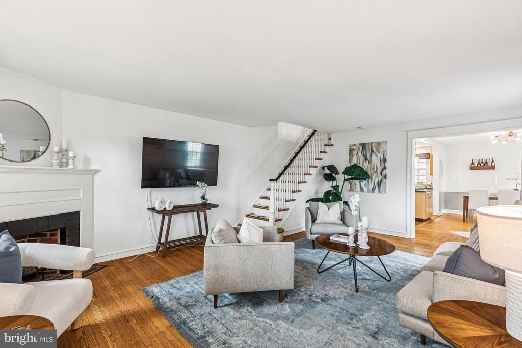 2309 BELMONT AVE, Ardmore, PA 19003