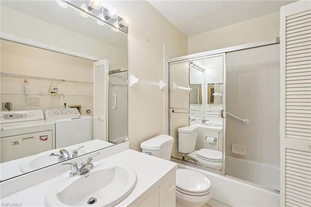 7340 Coventry CT 809, Naples, FL 34104