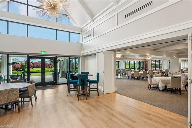 7340 Coventry CT 809, Naples, FL 34104