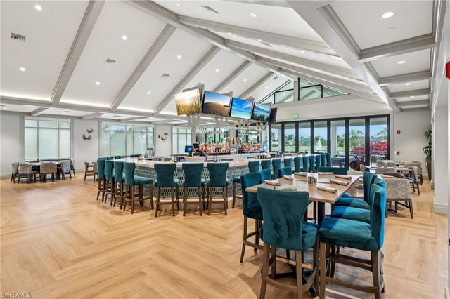 7340 Coventry CT 809, Naples, FL 34104