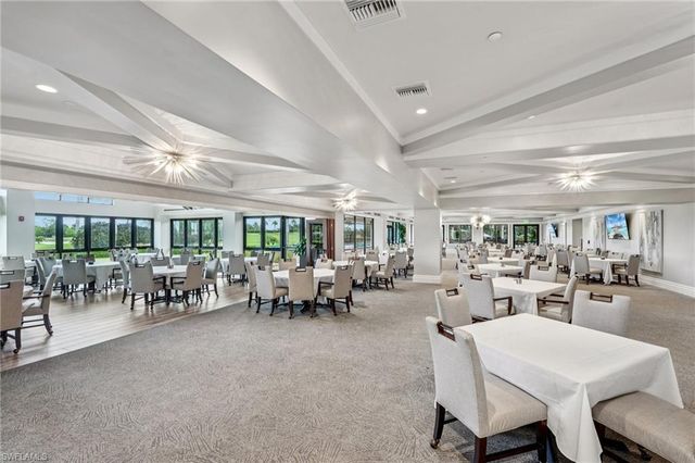 7340 Coventry CT 809, Naples, FL 34104