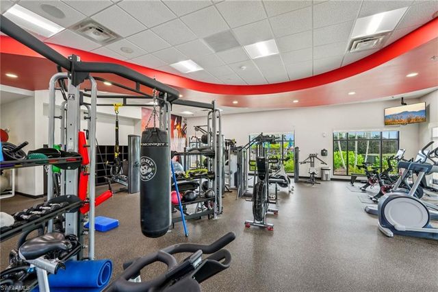 7340 Coventry CT 809, Naples, FL 34104