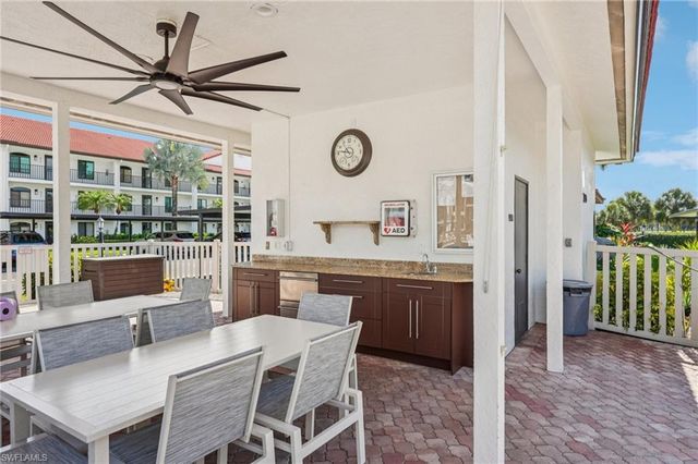 7340 Coventry CT 809, Naples, FL 34104