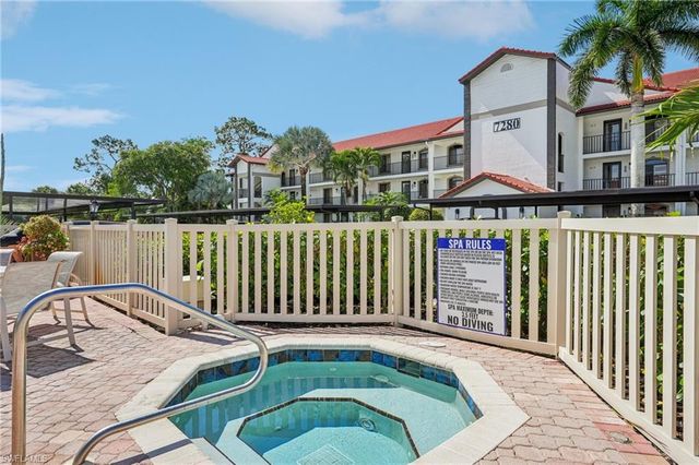 7340 Coventry CT 809, Naples, FL 34104