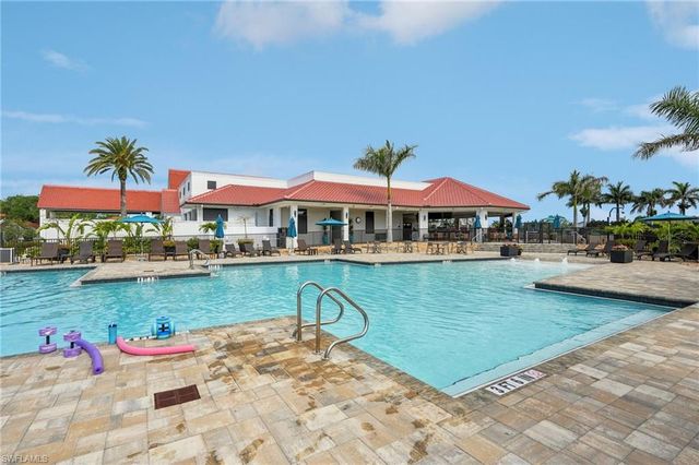 7340 Coventry CT 809, Naples, FL 34104