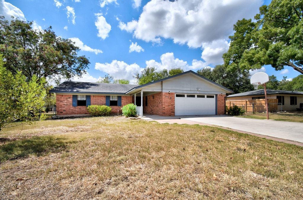 115 Ann ST, New Braunfels, TX 78130